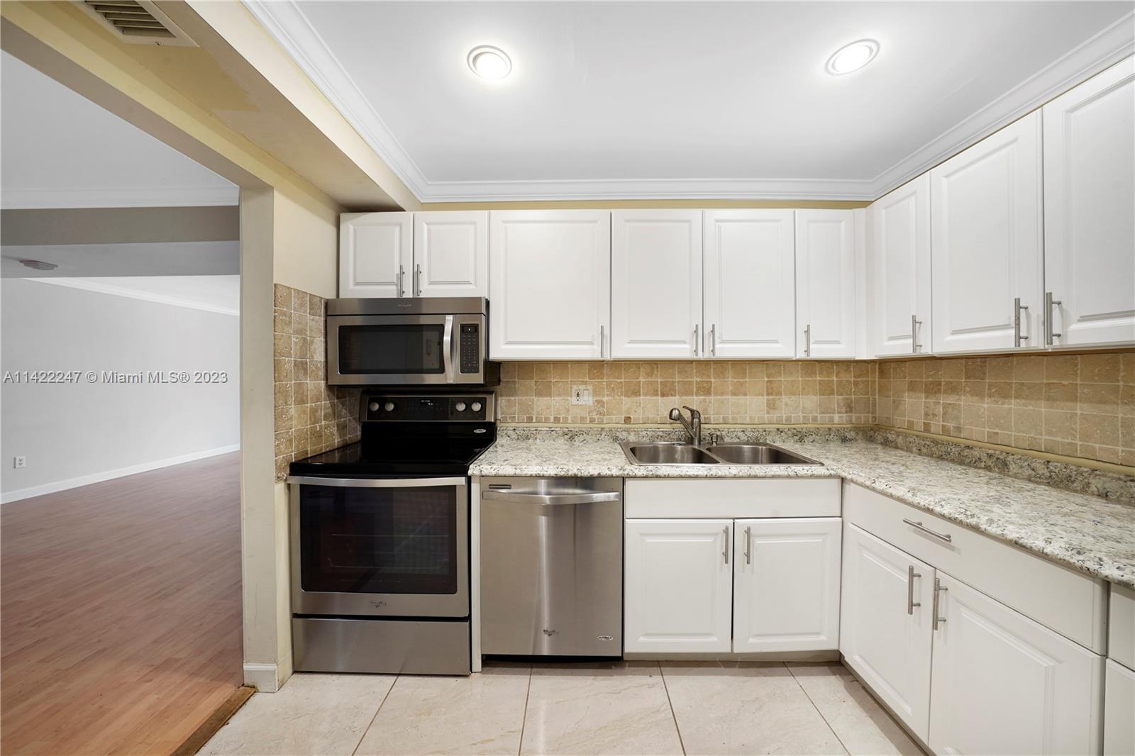 COVE CONDO PHASE II, THE - Residential