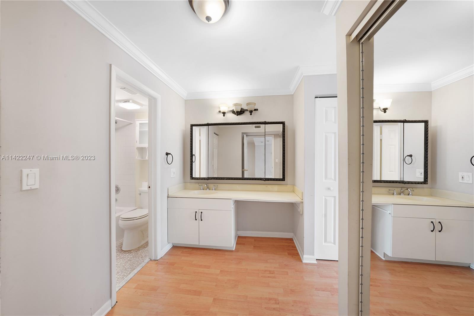 COVE CONDO PHASE II, THE - Residential