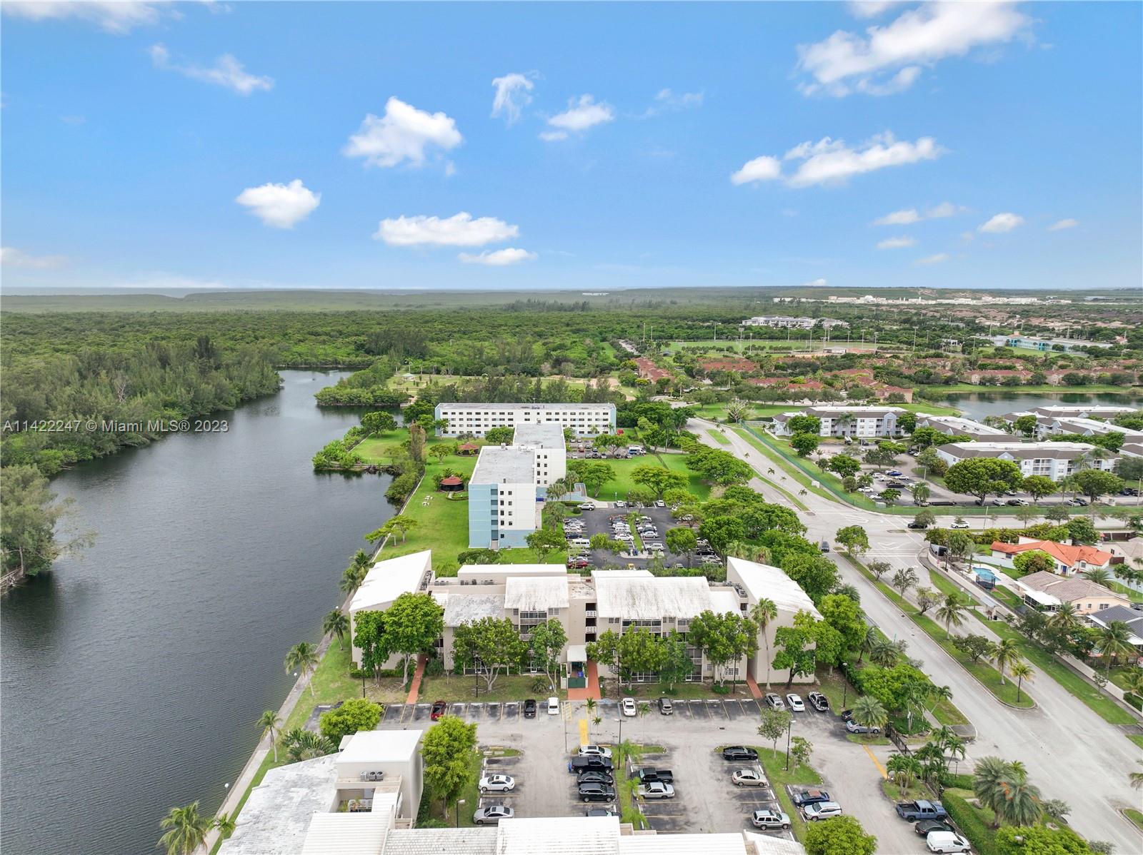 COVE CONDO PHASE II, THE - Residential