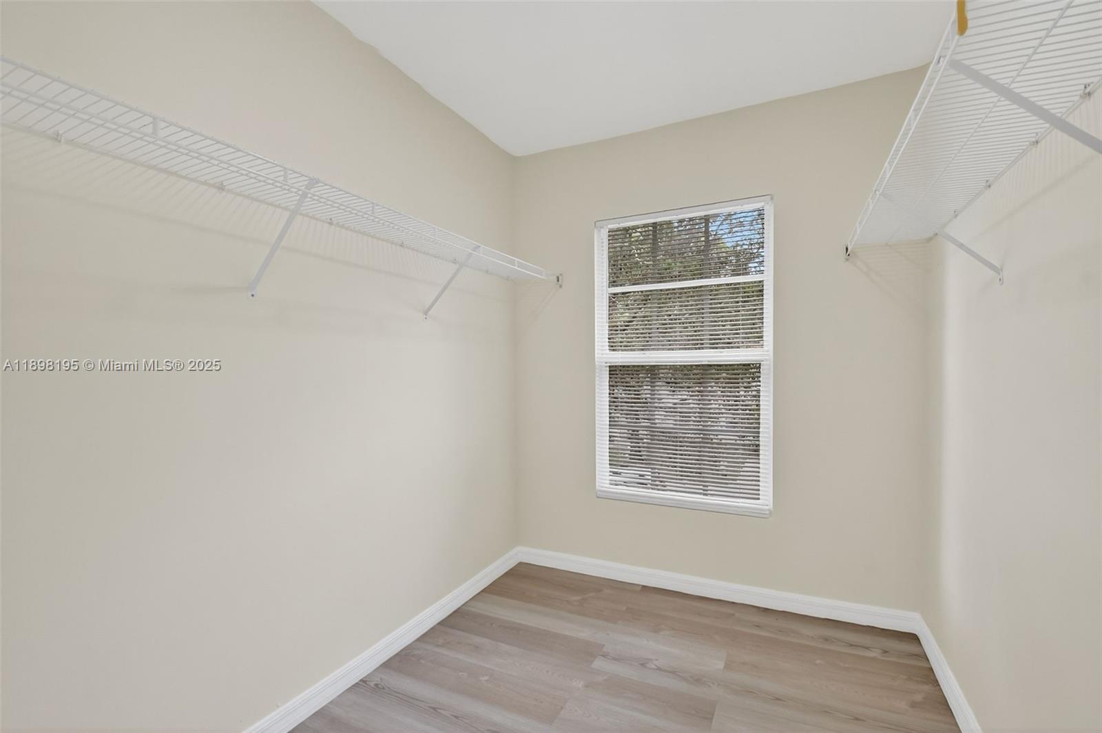 DOVE LANDING CONDO - Residential Lease
