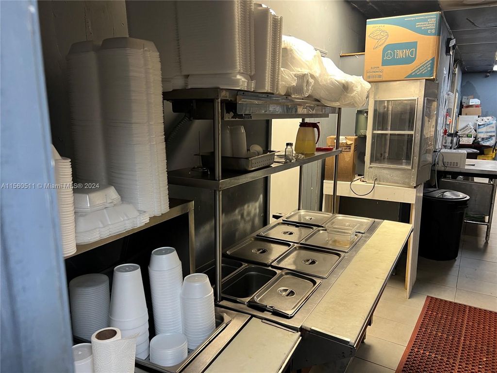 Photo of 6117 Hollywood Blvd #6113, Hollywood, FL 33024 (MLS # A11560511)