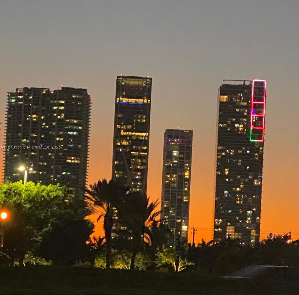 MARQUIS CONDO - Residential Lease