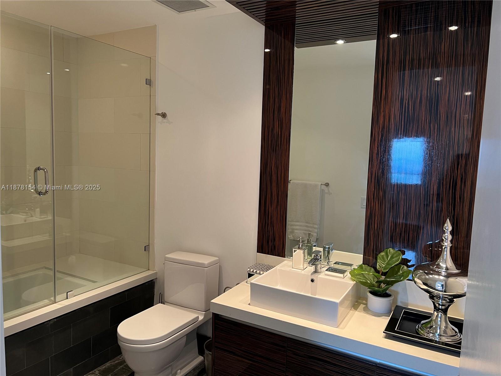 MARQUIS CONDO - Residential Lease