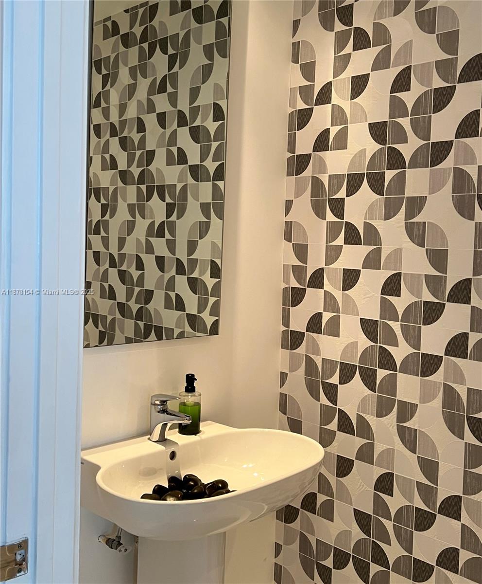 MARQUIS CONDO - Residential Lease