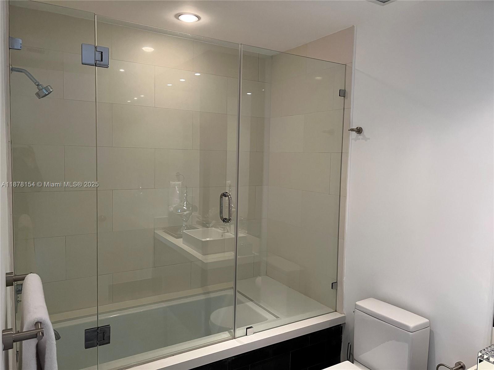 MARQUIS CONDO - Residential Lease