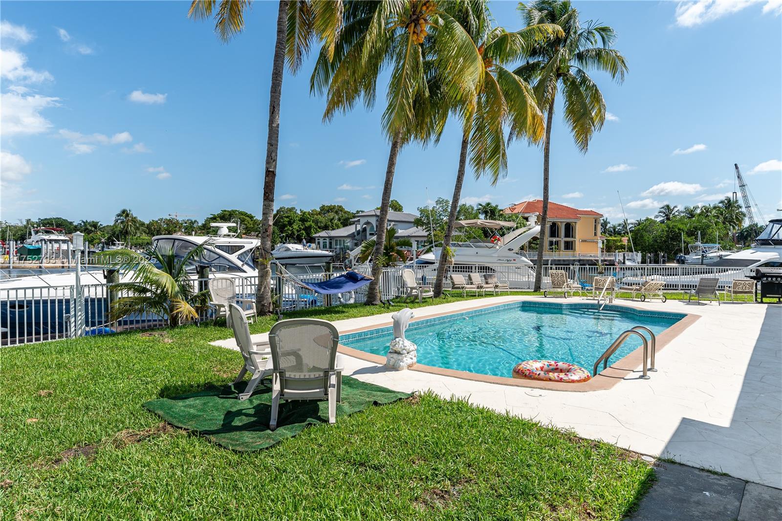 KEYSTONE SHORES - Residential