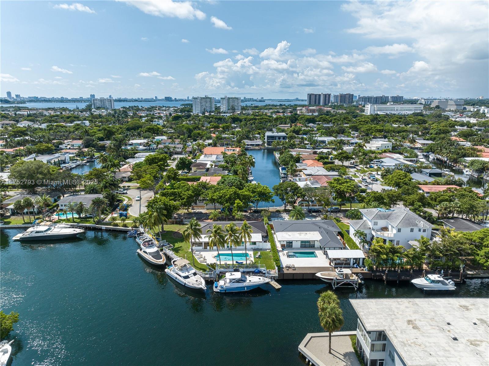 KEYSTONE SHORES - Residential