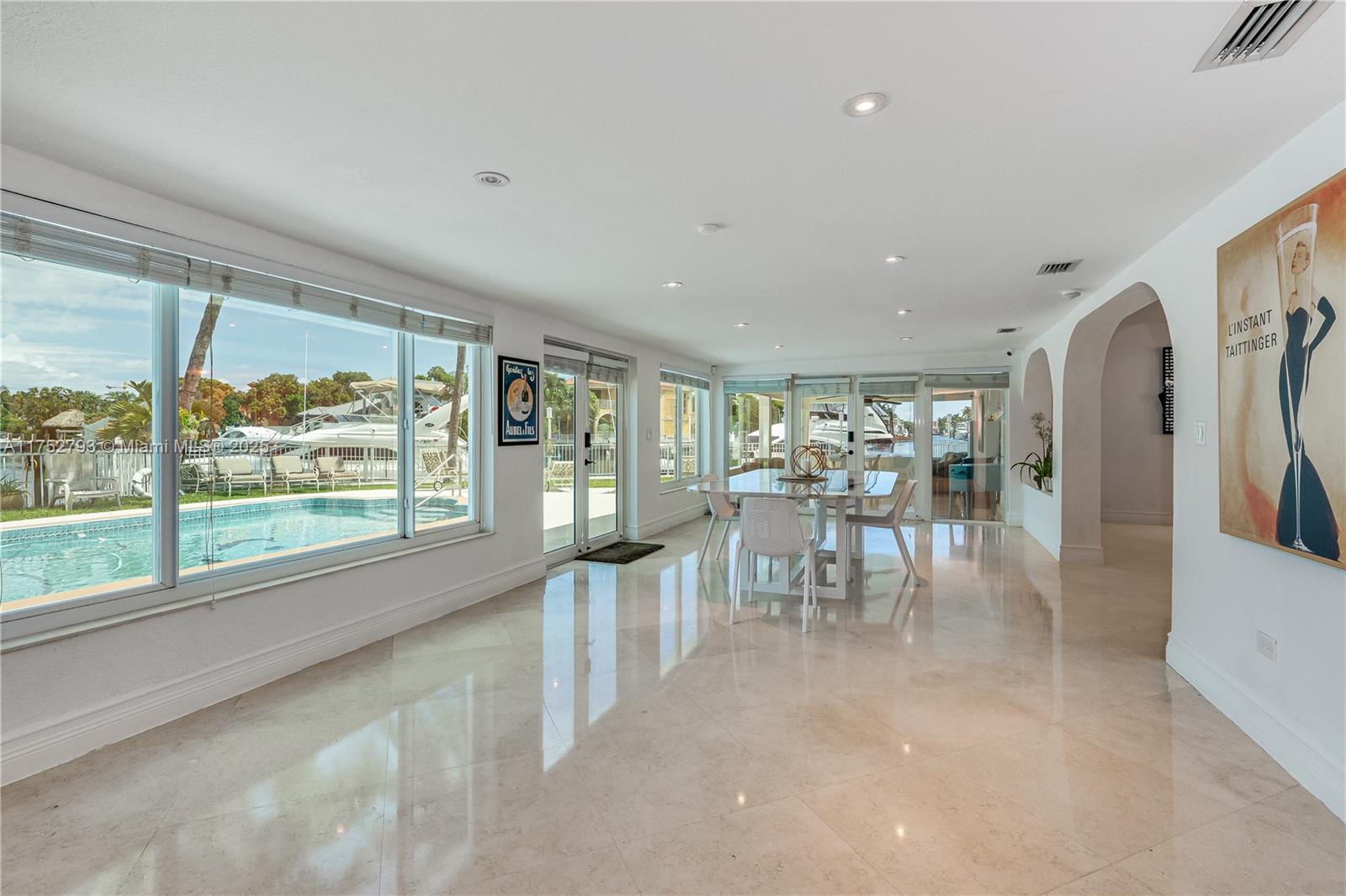 KEYSTONE SHORES - Residential