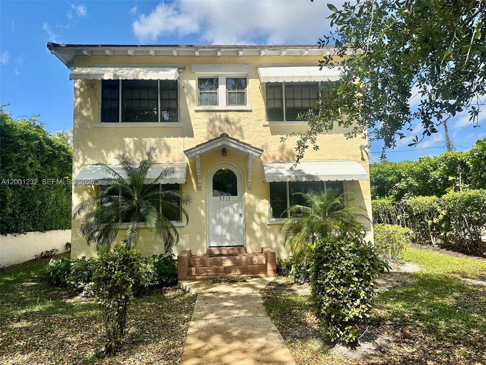 CORAL GABLES C C SEC 3 - Residential Lease