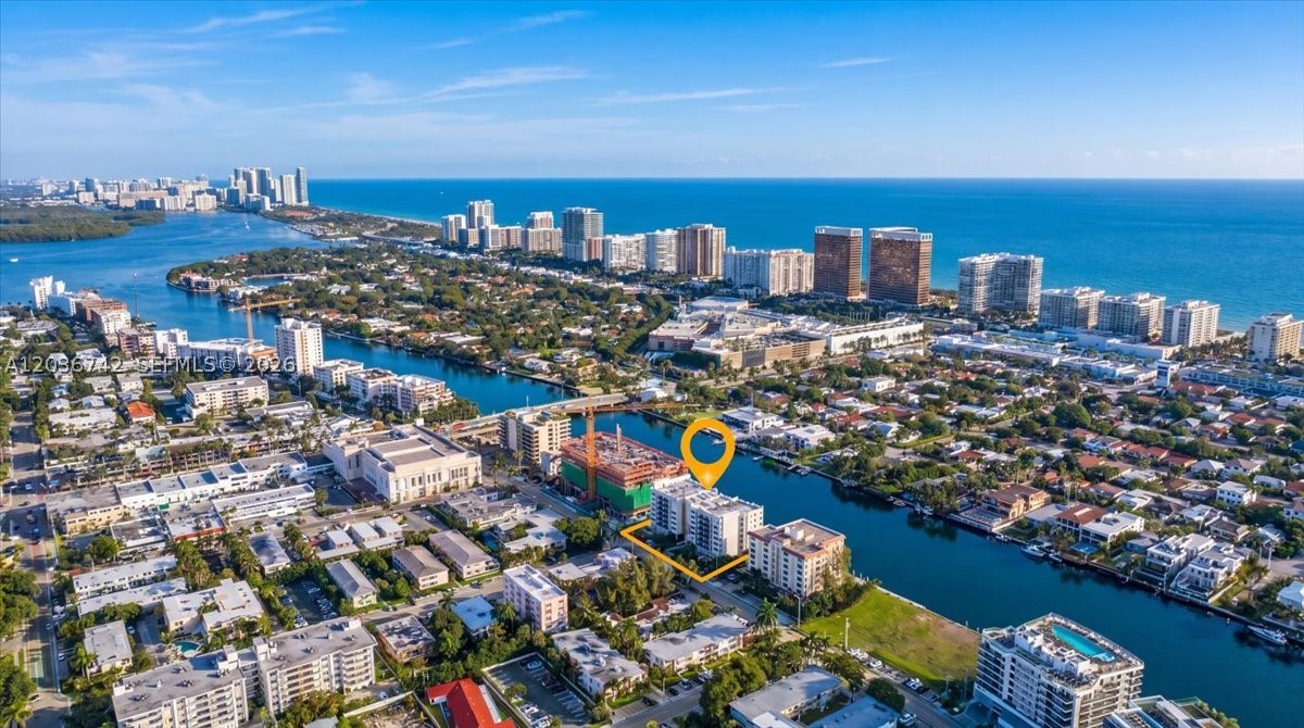9381 E Bay Harbor Dr 404S