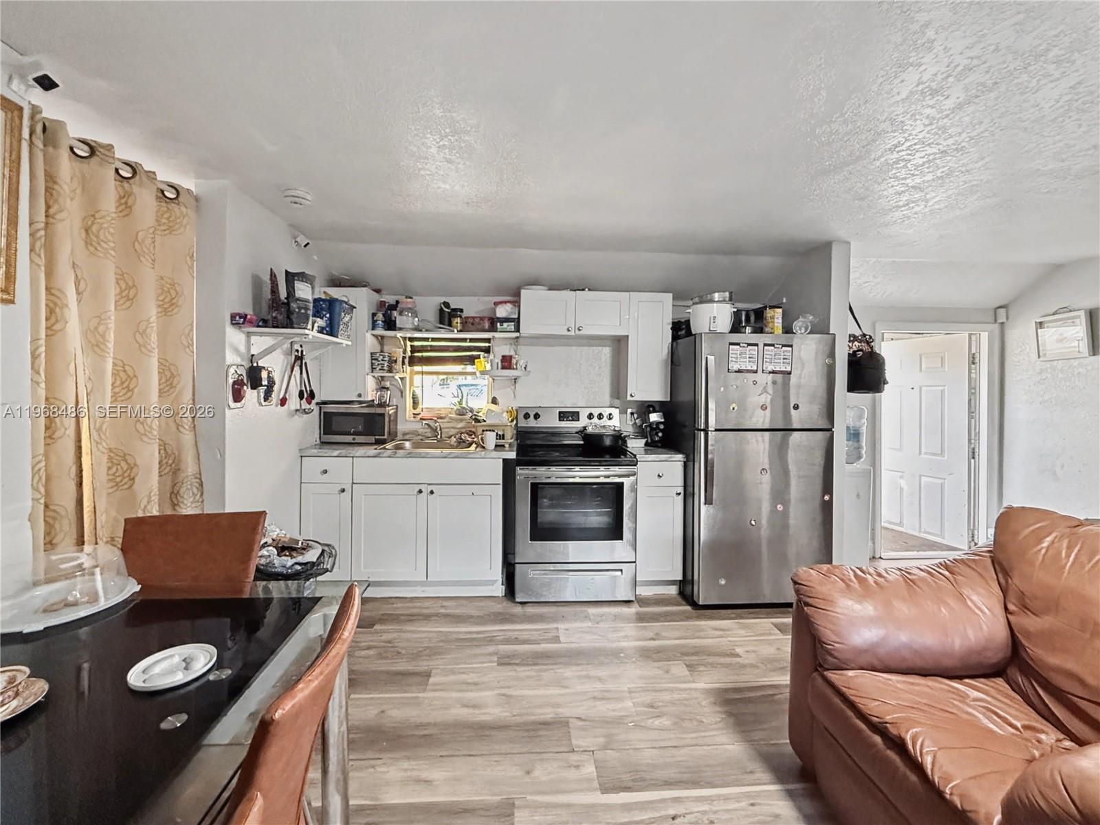 GARDEN CITY - Residential Income