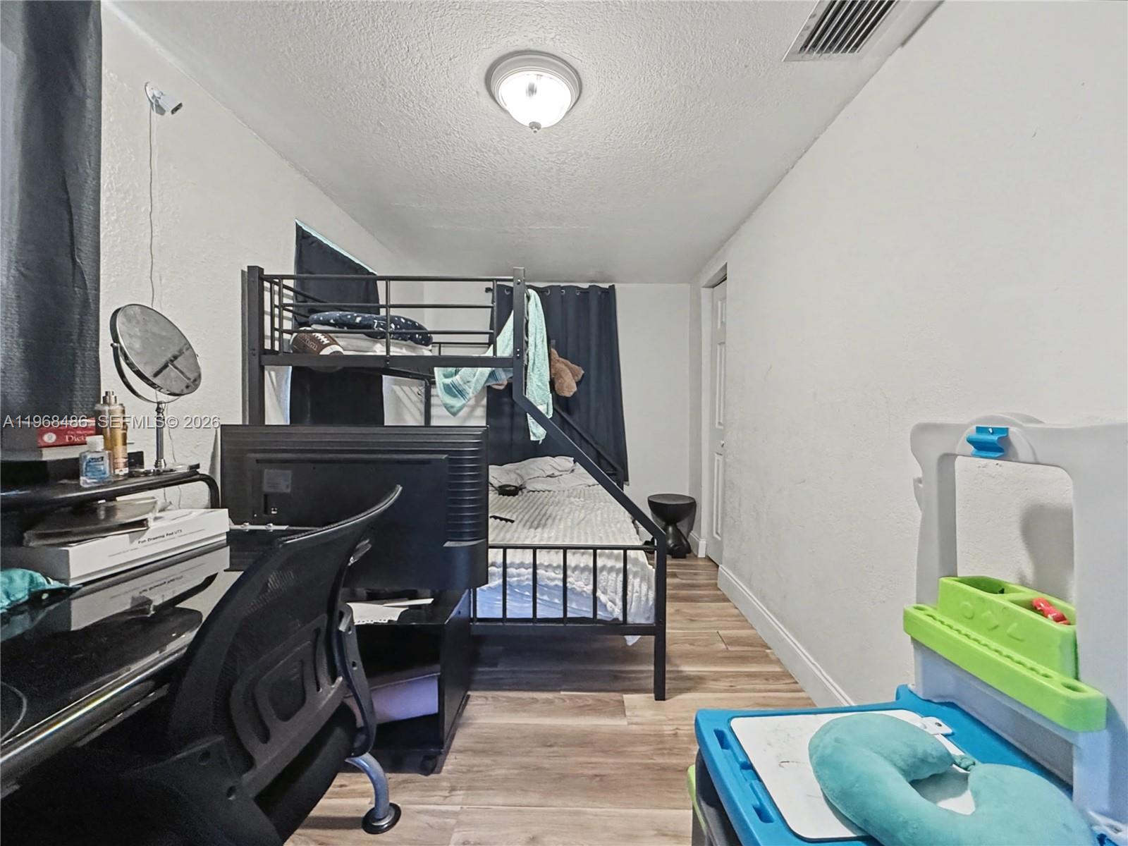 GARDEN CITY - Residential Income