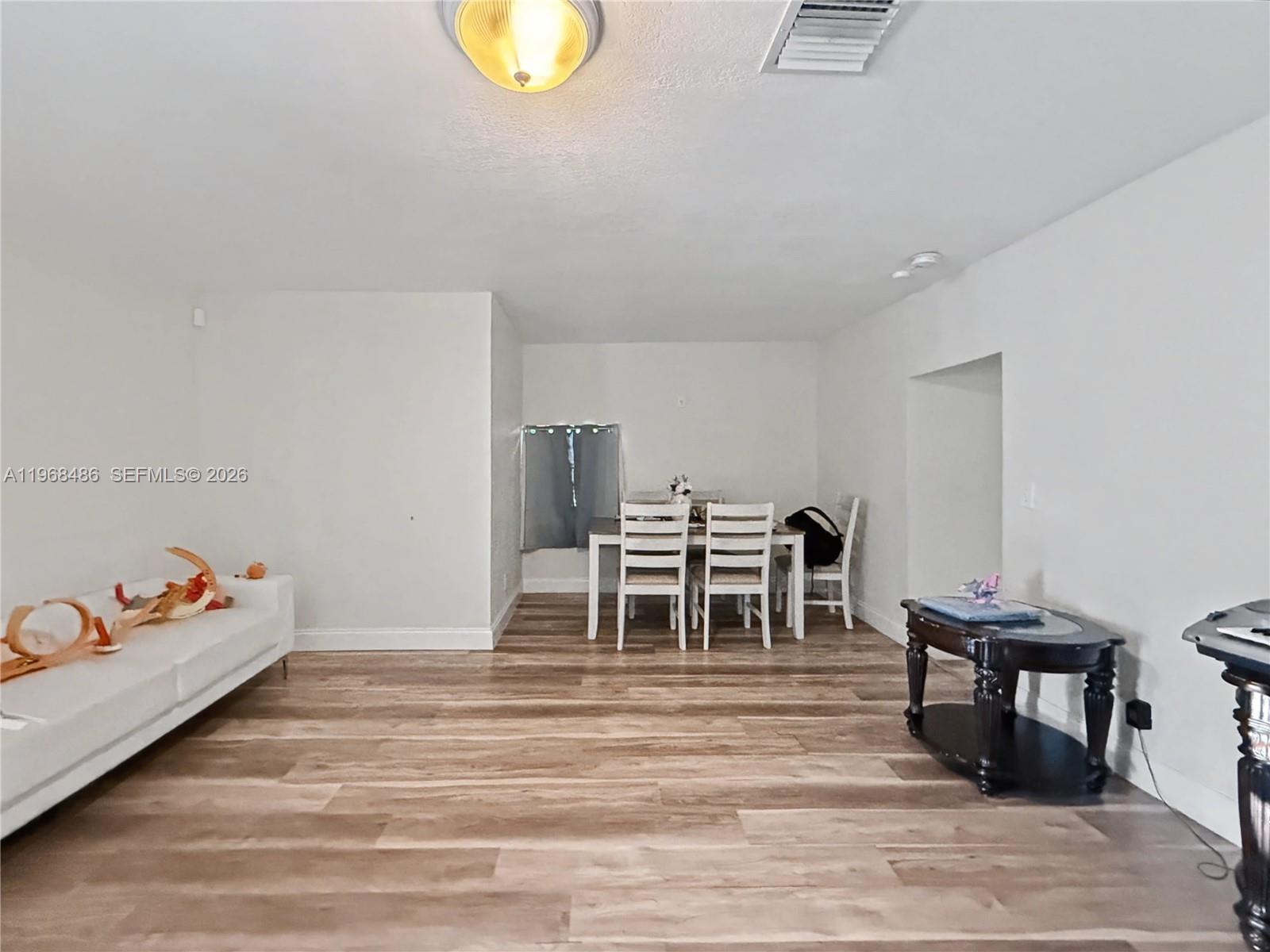 GARDEN CITY - Residential Income