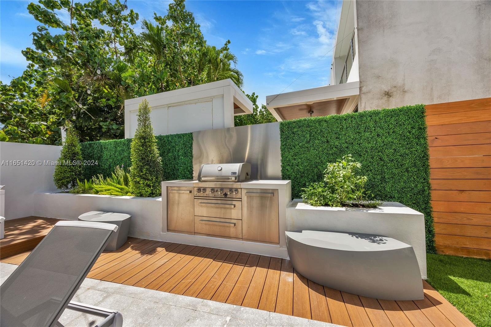 CENTER GROVE RESIDENCES C - Residential