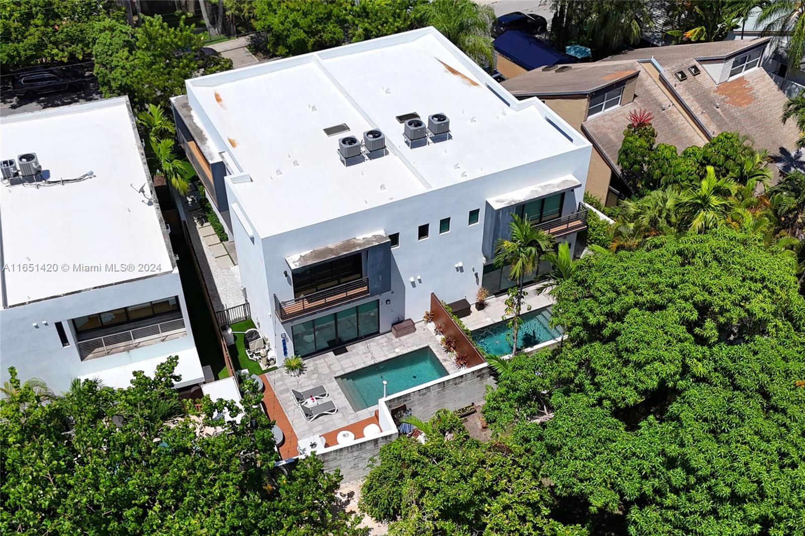 CENTER GROVE RESIDENCES C - Residential