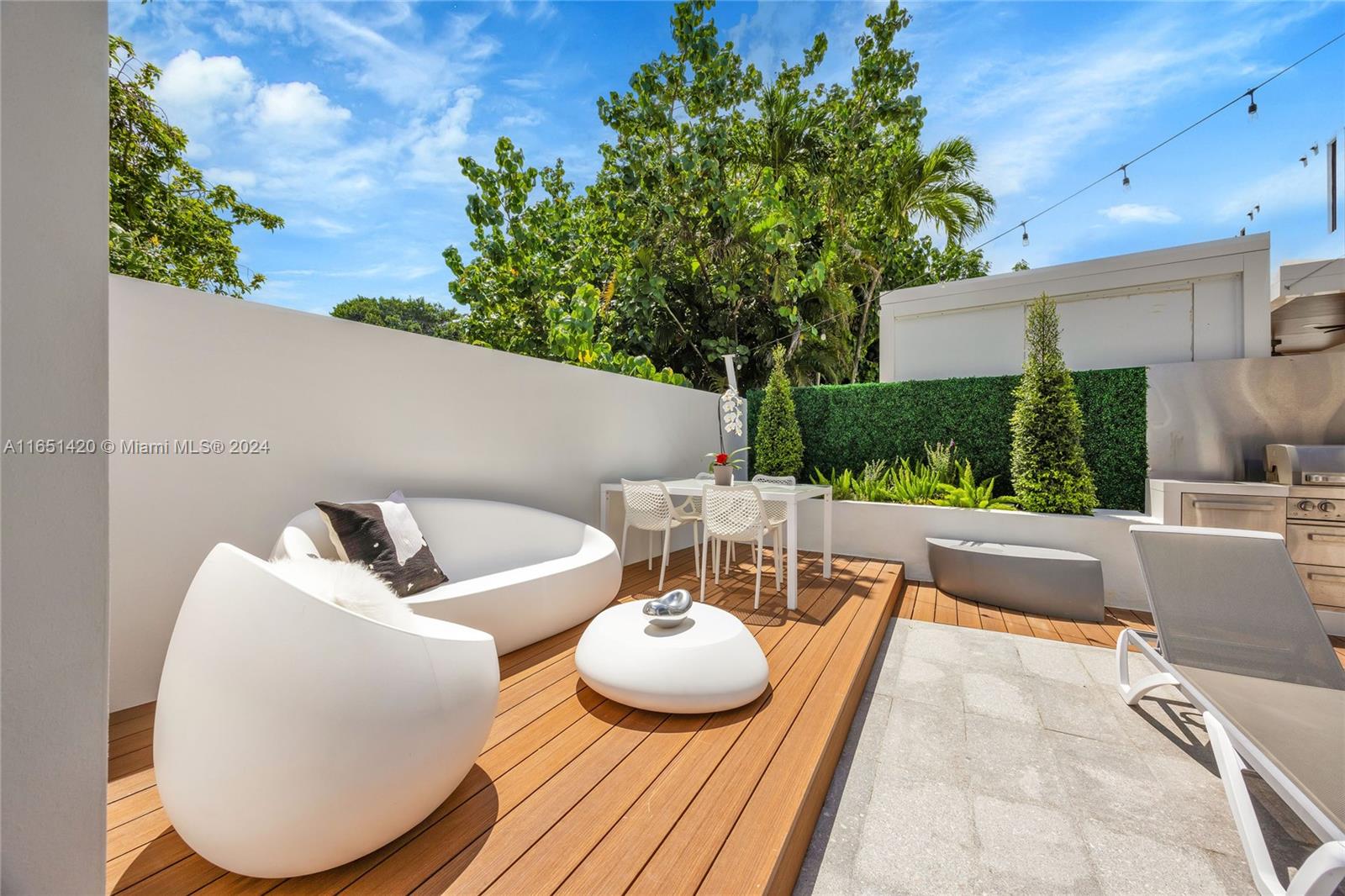 CENTER GROVE RESIDENCES C - Residential