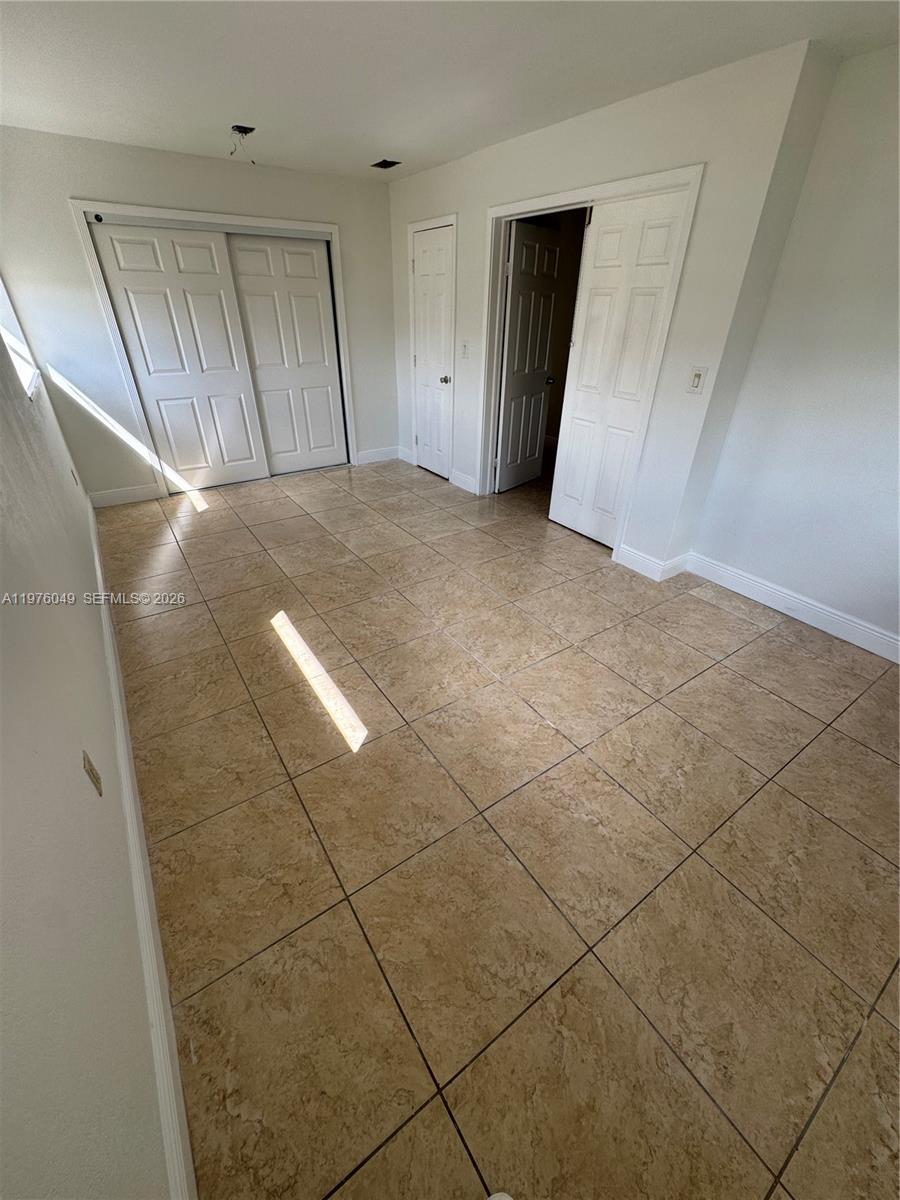 CAROL CITY LAKE STEVEN ES - Residential Lease