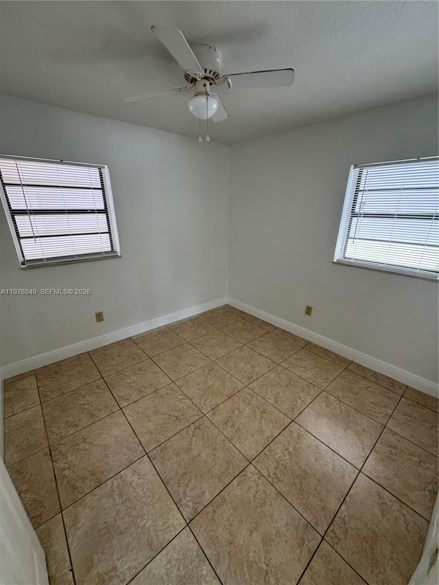 CAROL CITY LAKE STEVEN ES - Residential Lease