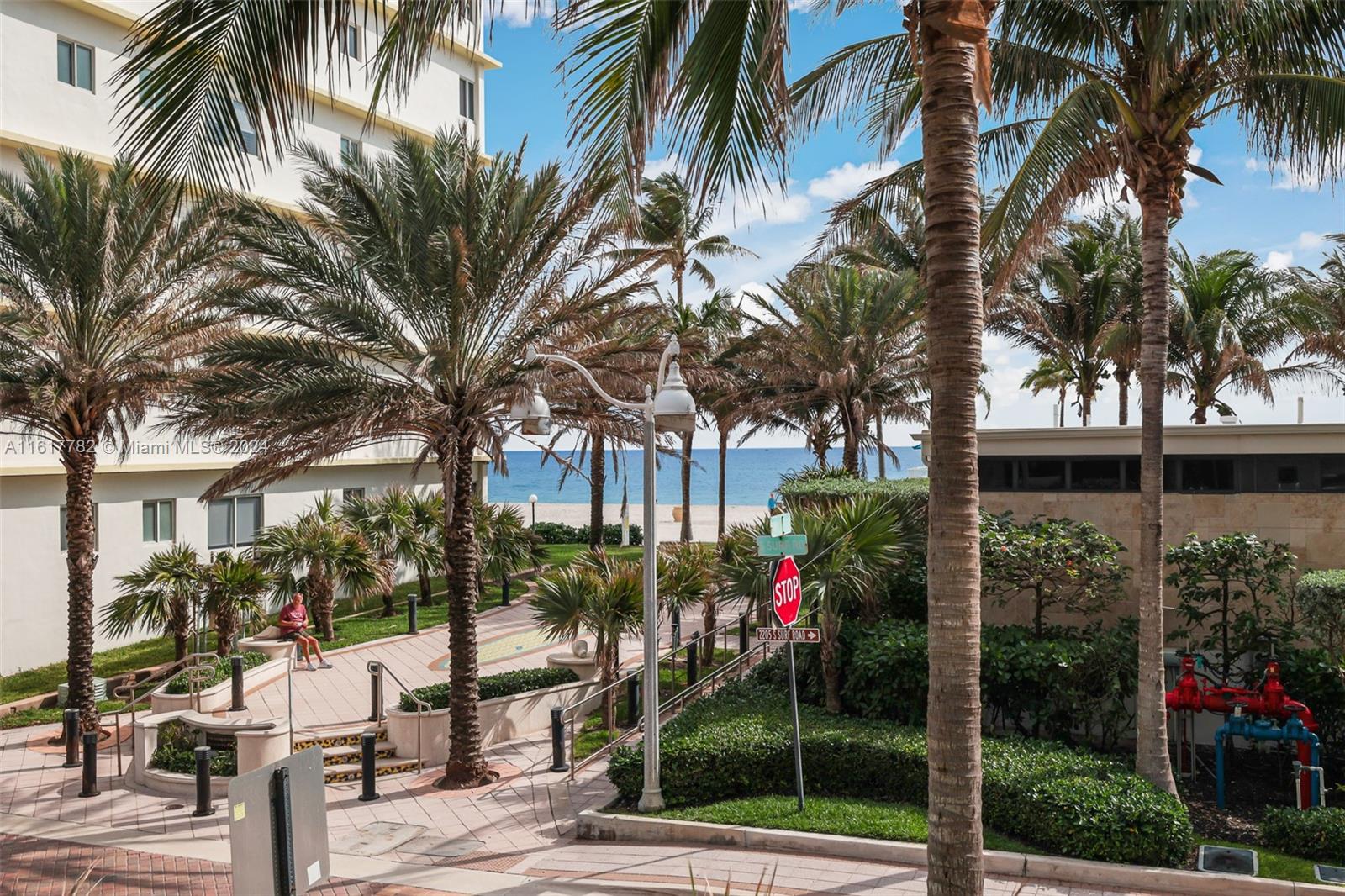 SAGE BEACH CONDO - Residential