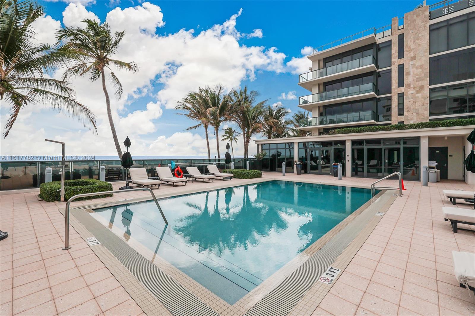 SAGE BEACH CONDO - Residential