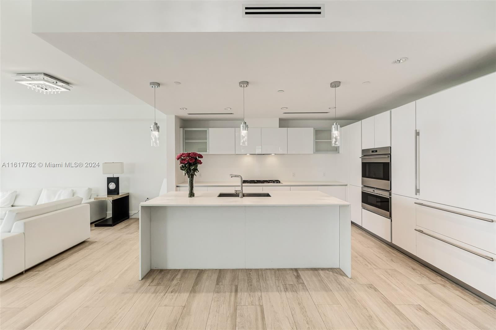 SAGE BEACH CONDO - Residential