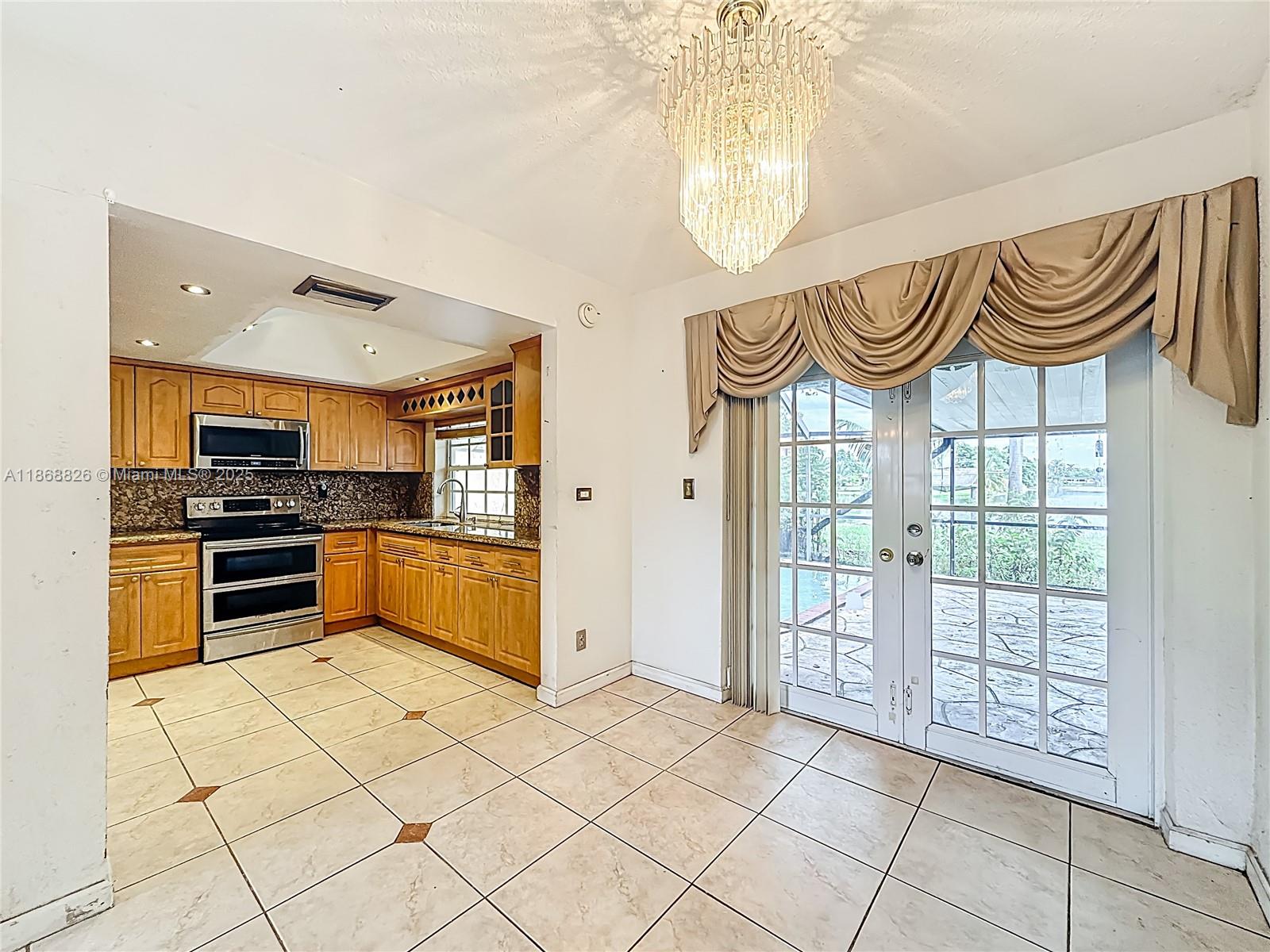 SCOTT LAKE MANOR SEC 8 - Residential