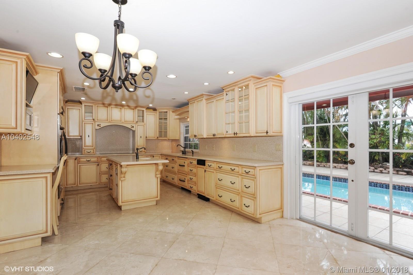 SUNFISH AT THE HAMMOCKS - Residential