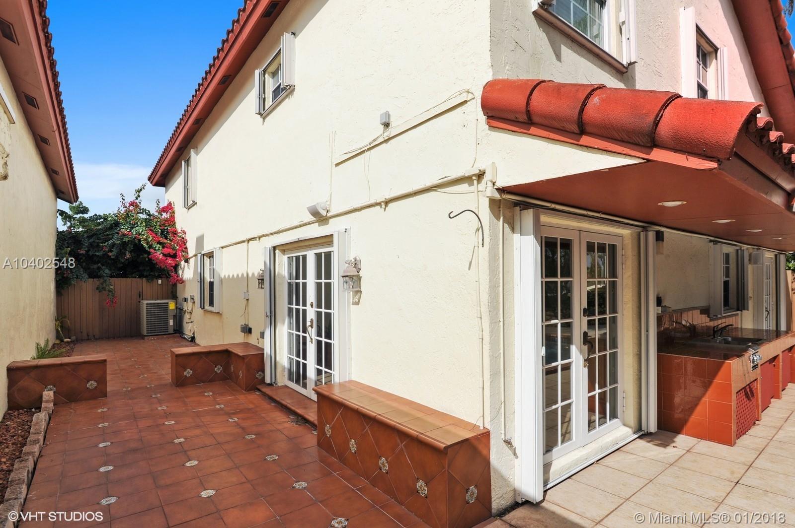 SUNFISH AT THE HAMMOCKS - Residential