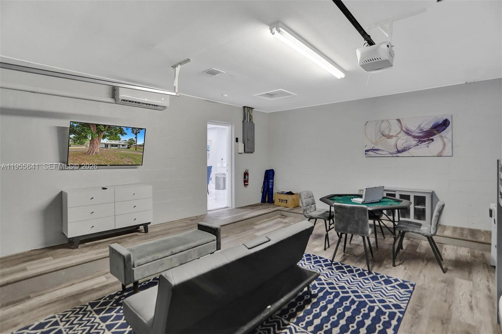 J D BUTLERS - Residential