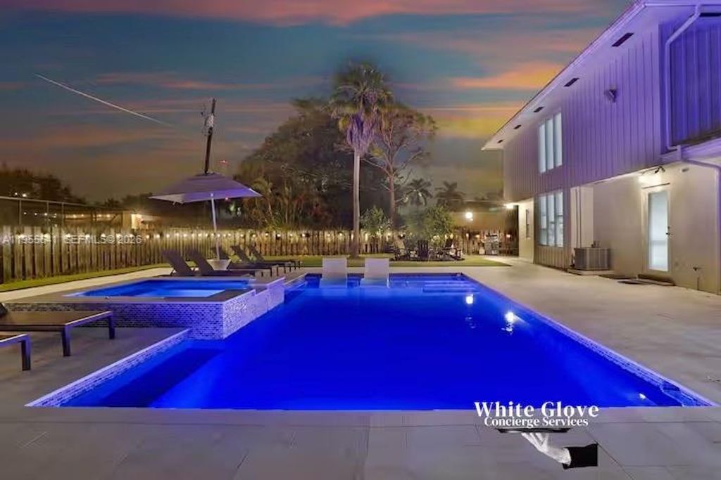 Photo of 63 SE 5th Ave, Deerfield Beach, FL 33441 (MLS # A11955641)