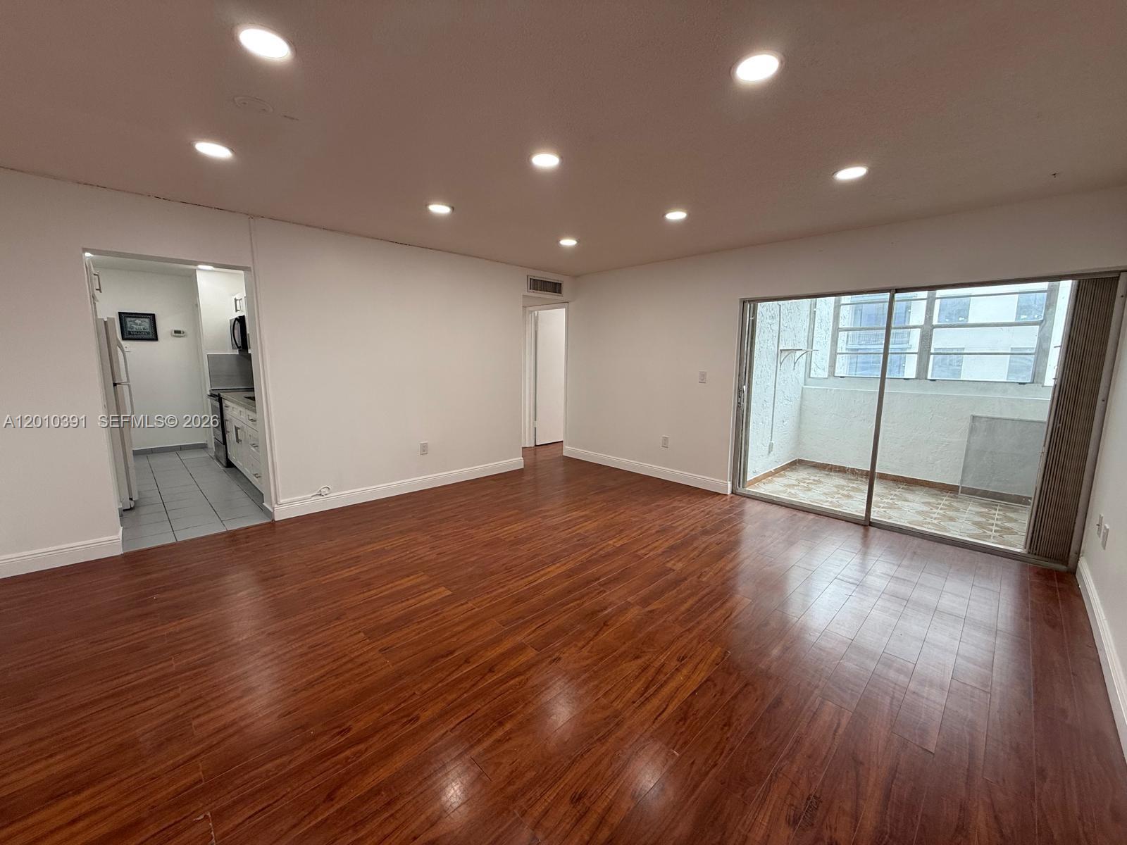 750 NW 43rd Ave 412