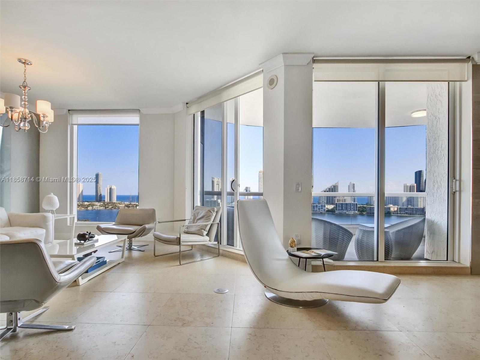 BELLAMARE @ WILLIAMS ISLA - Residential