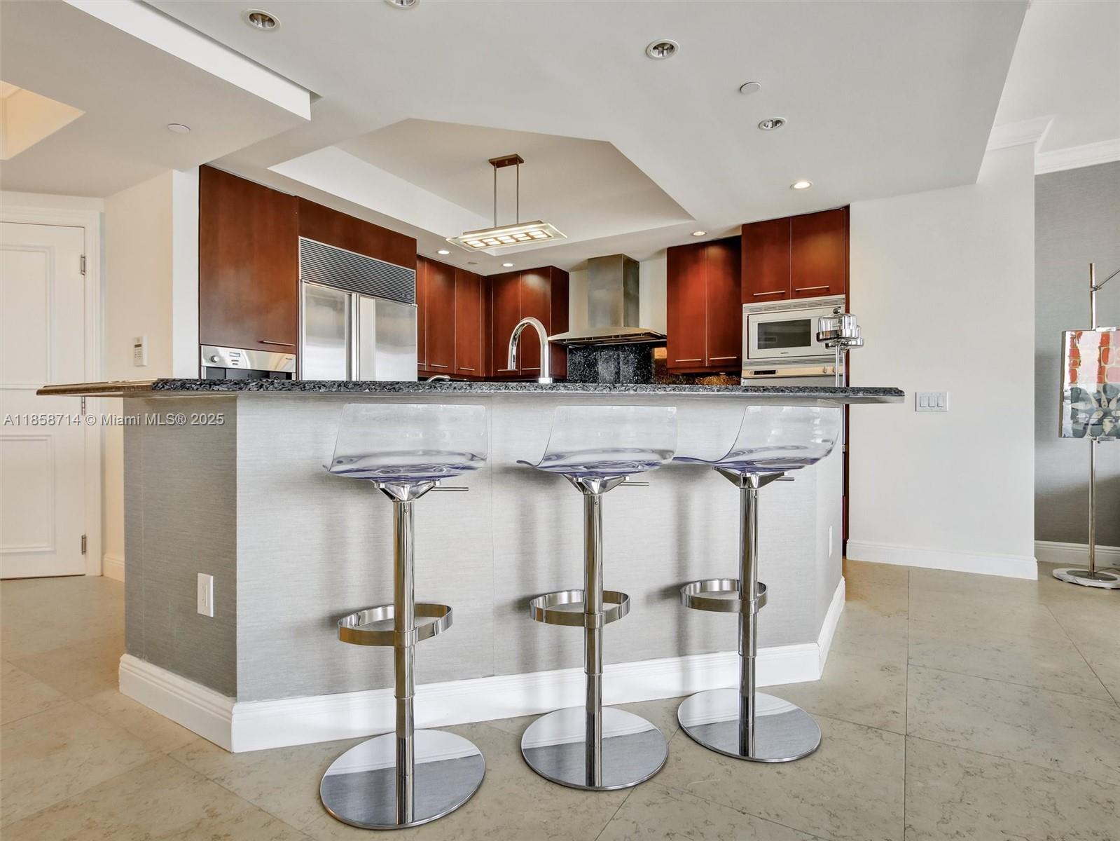 BELLAMARE @ WILLIAMS ISLA - Residential