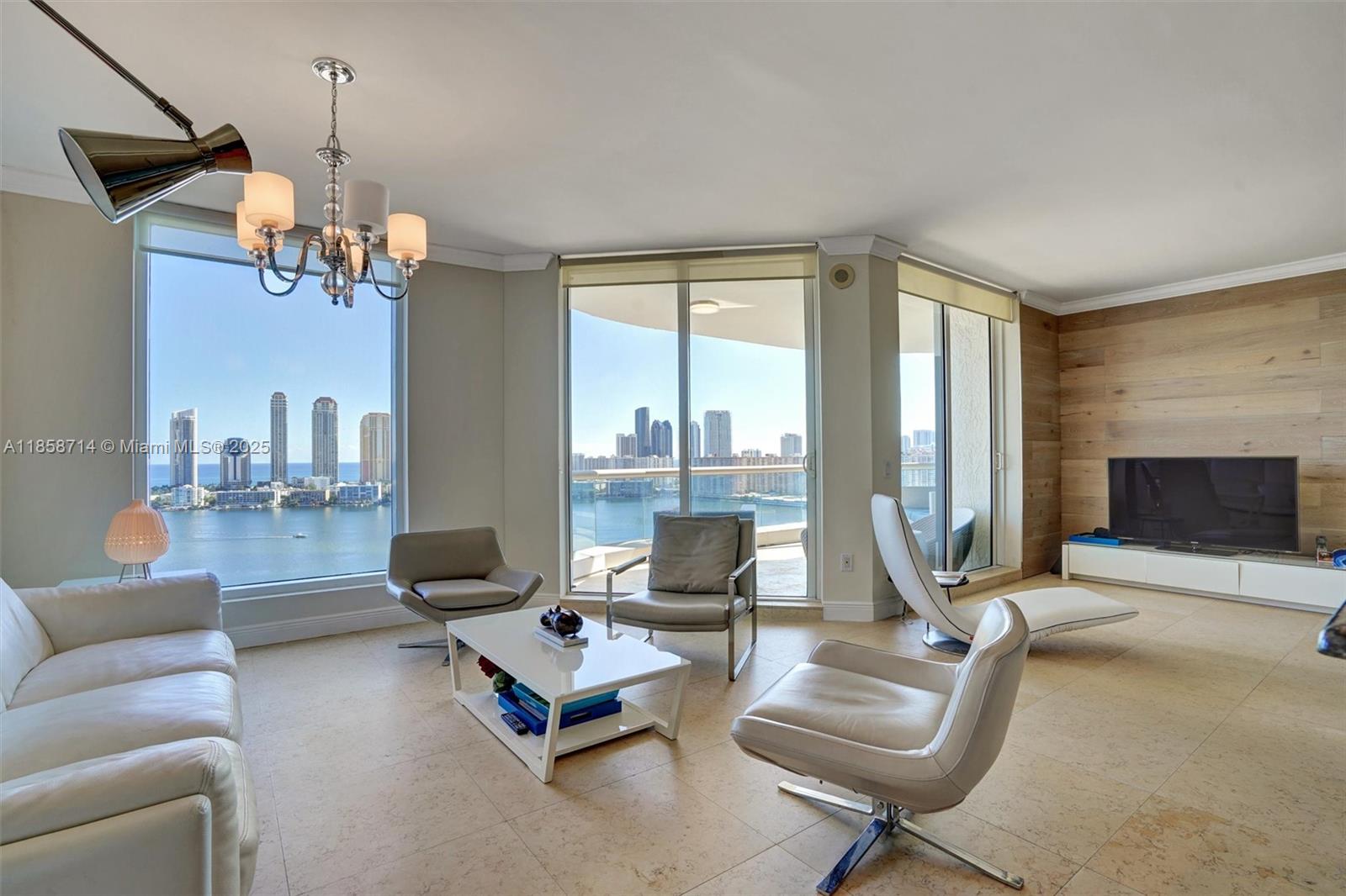 BELLAMARE @ WILLIAMS ISLA - Residential