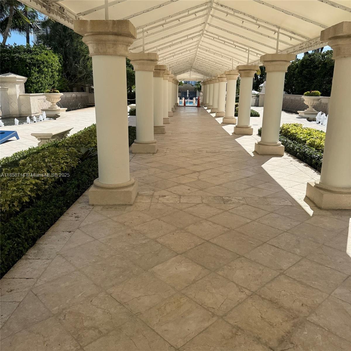 BELLAMARE @ WILLIAMS ISLA - Residential