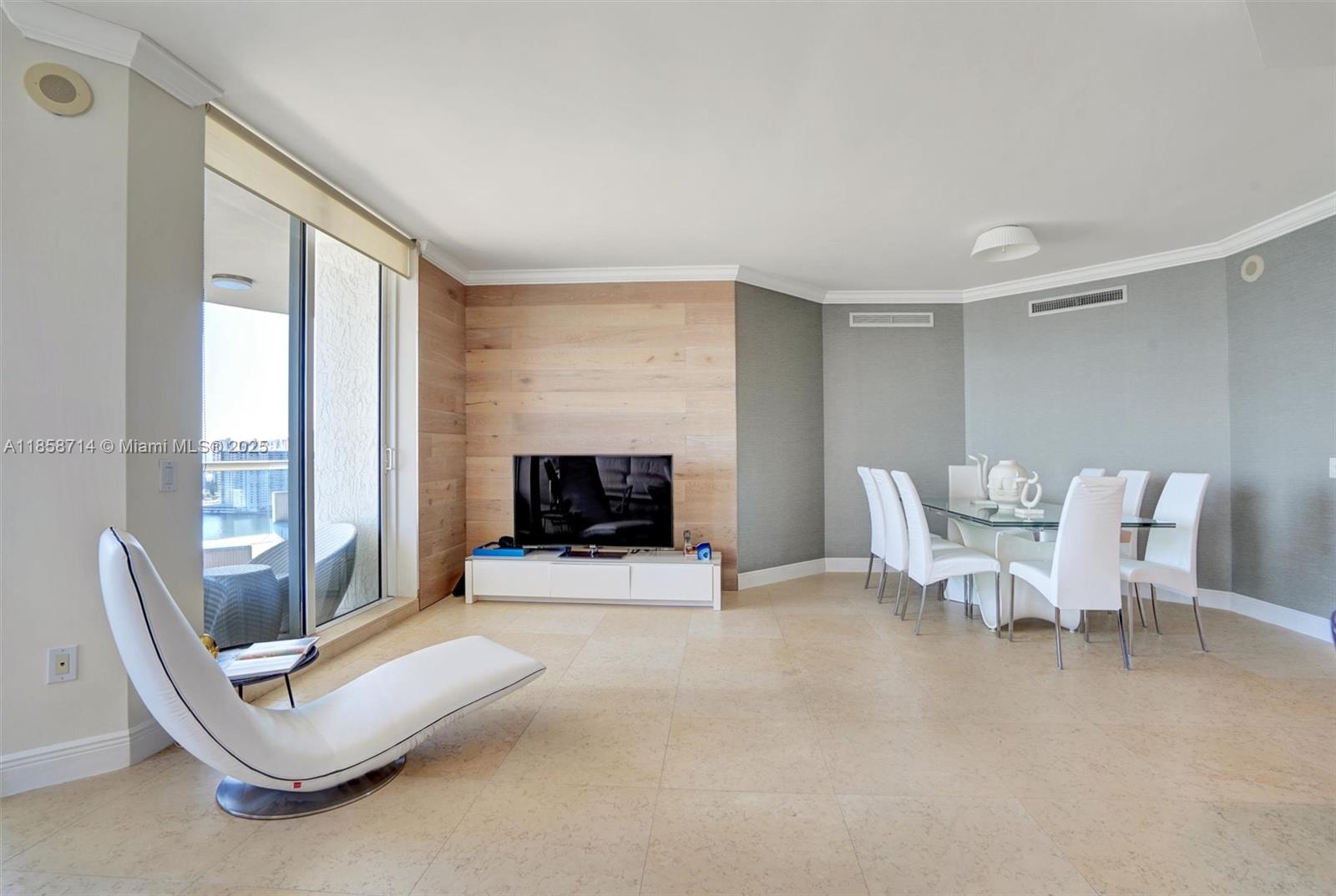 BELLAMARE @ WILLIAMS ISLA - Residential