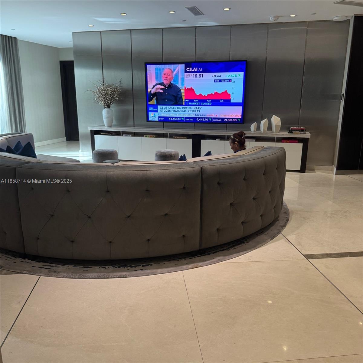 BELLAMARE @ WILLIAMS ISLA - Residential