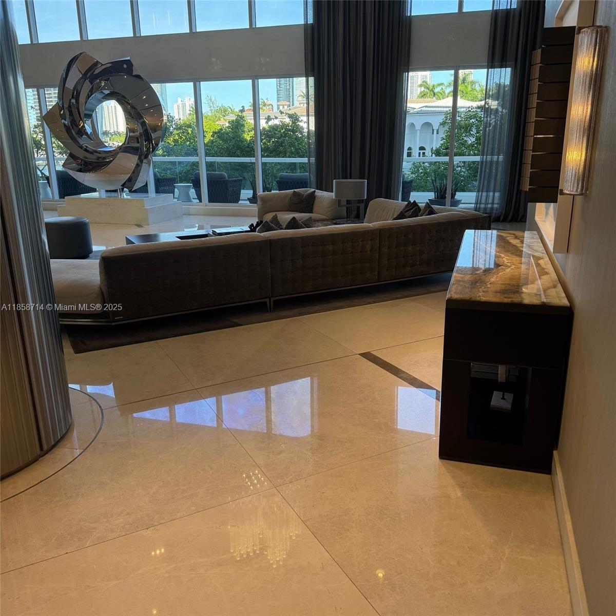 BELLAMARE @ WILLIAMS ISLA - Residential