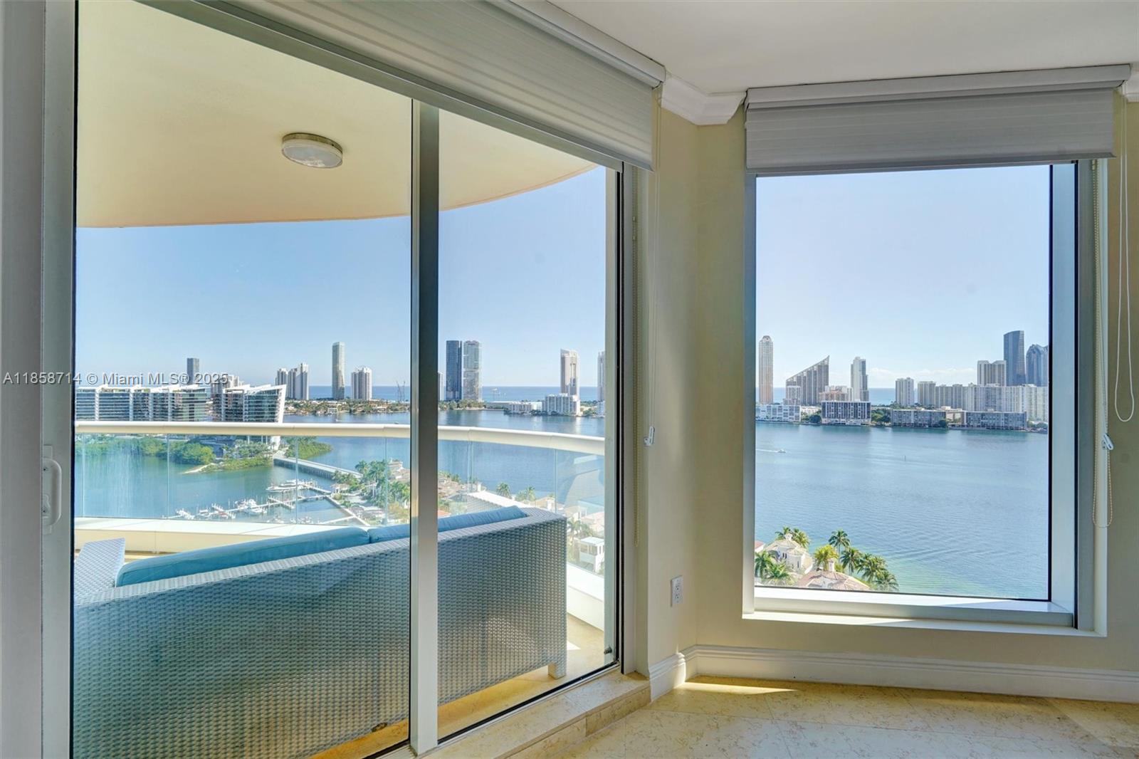 BELLAMARE @ WILLIAMS ISLA - Residential