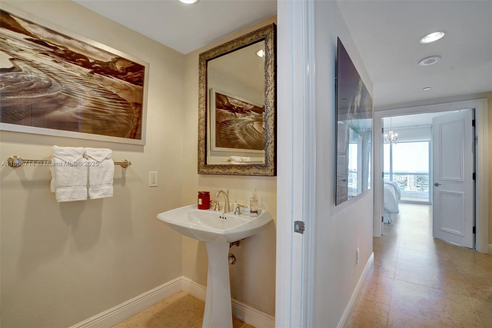 BELLAMARE @ WILLIAMS ISLA - Residential