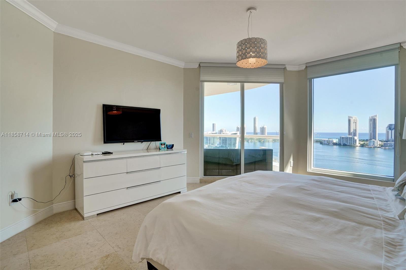 BELLAMARE @ WILLIAMS ISLA - Residential