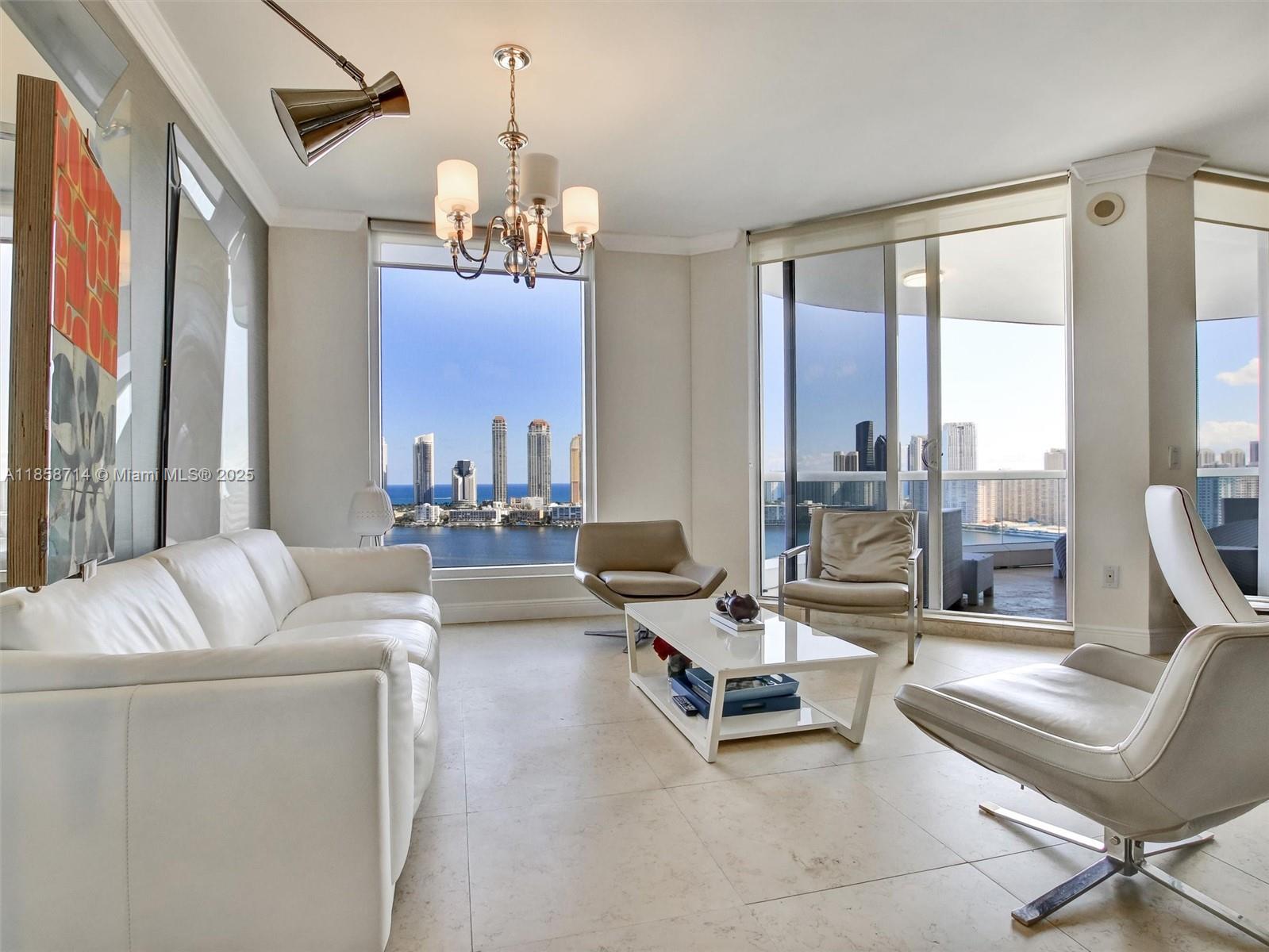 BELLAMARE @ WILLIAMS ISLA - Residential