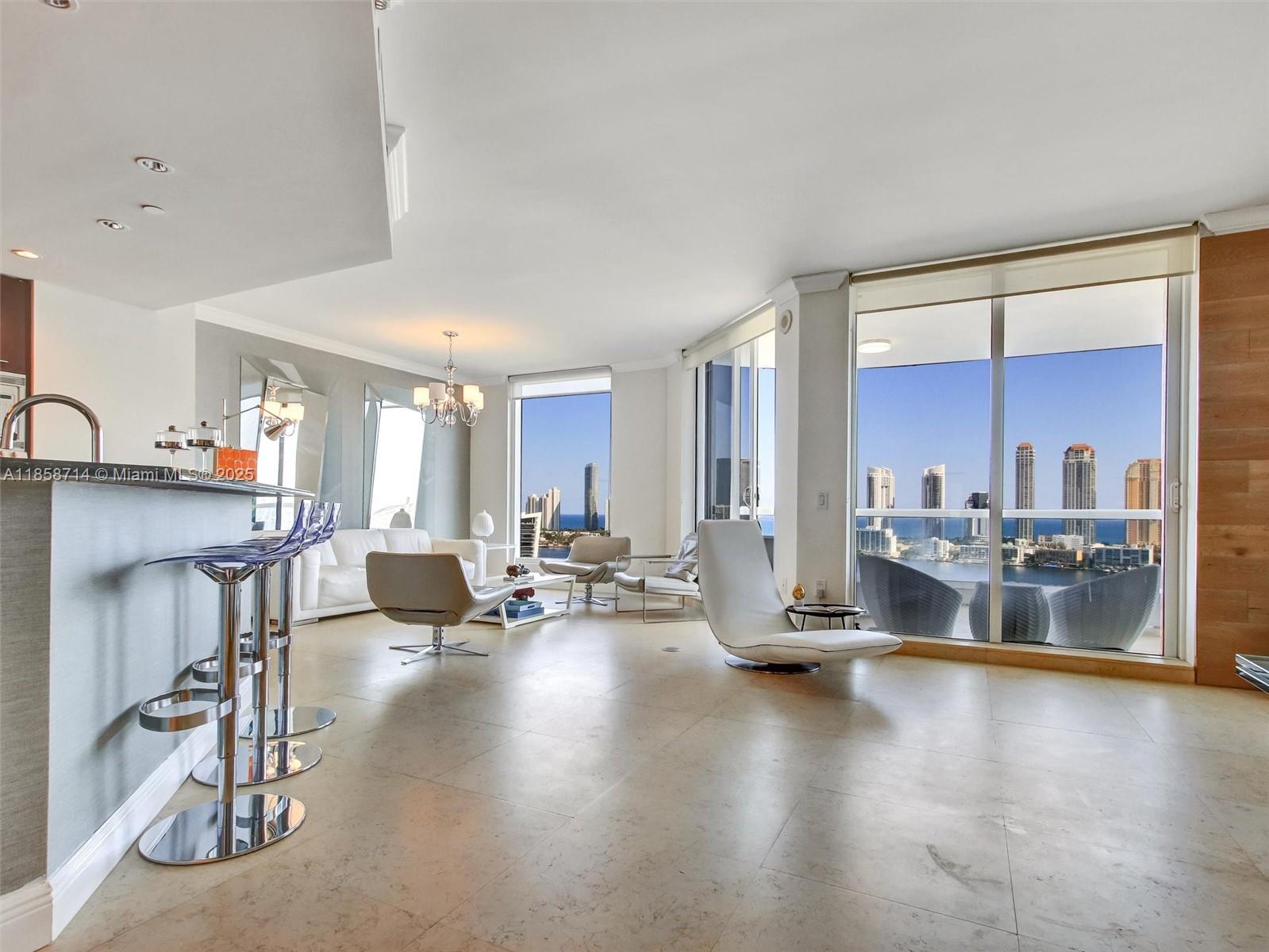 BELLAMARE @ WILLIAMS ISLA - Residential