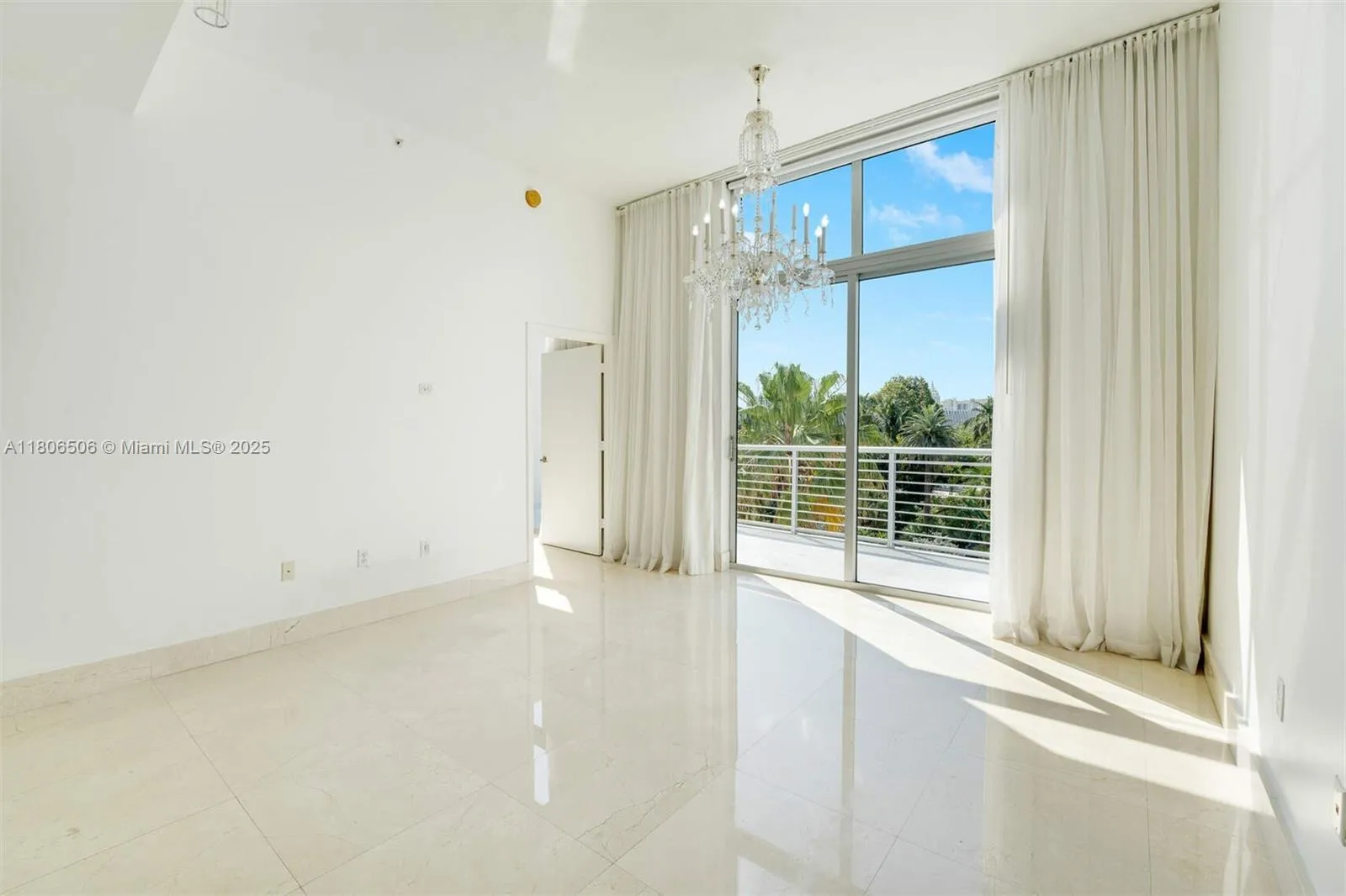 Miami Beach, Florida 33139, United States, 1 Bedroom Bedrooms, ,2 BathroomsBathrooms,Residential,Active,149022