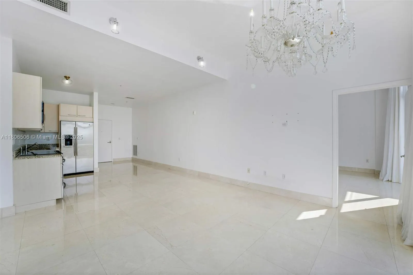 Miami Beach, Florida 33139, United States, 1 Bedroom Bedrooms, ,2 BathroomsBathrooms,Residential,Active,149022