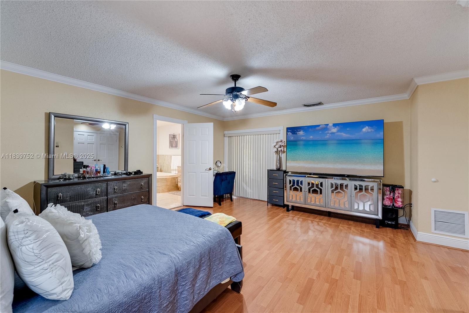 SWEETWATER ESTS SUB - Residential