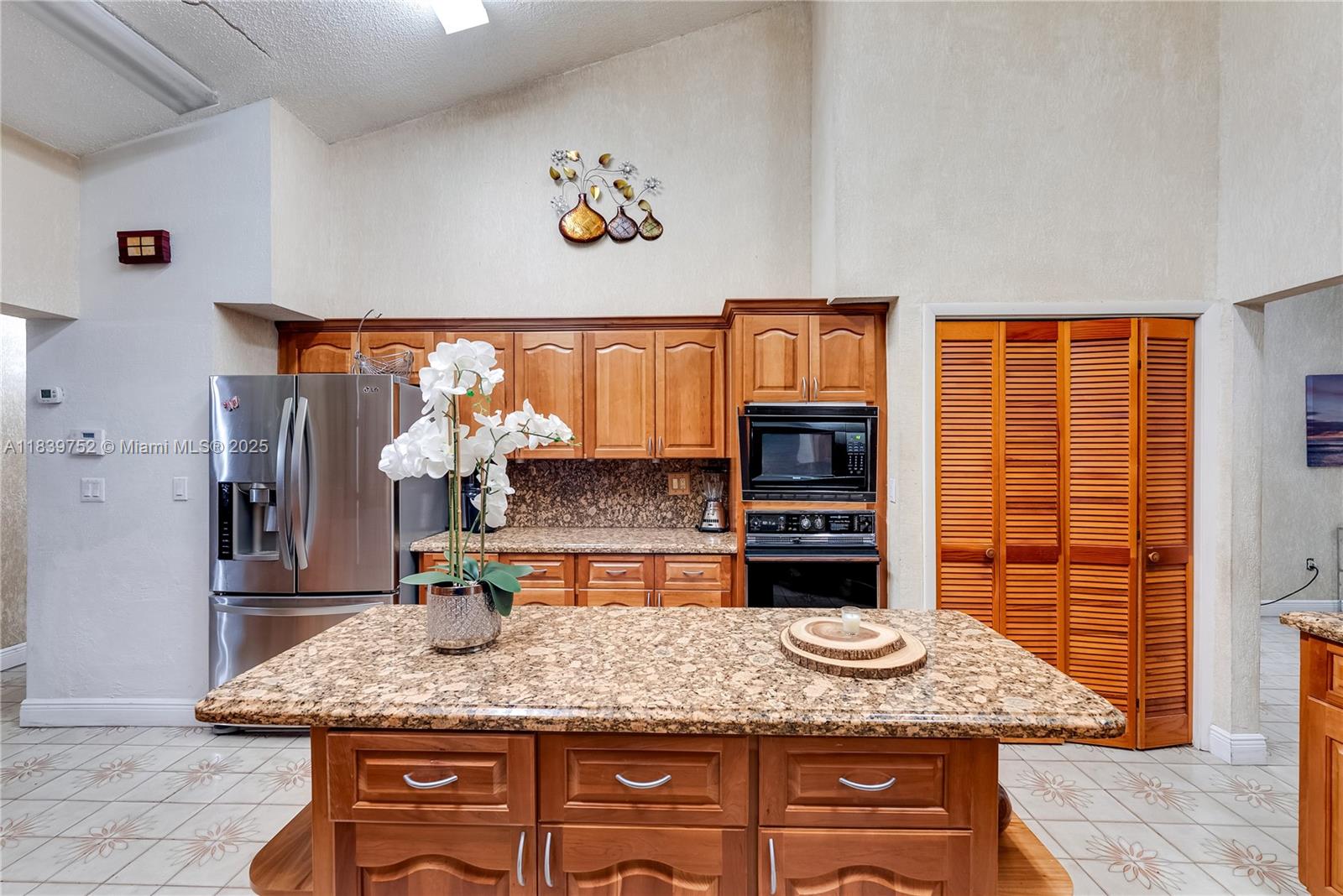 SWEETWATER ESTS SUB - Residential