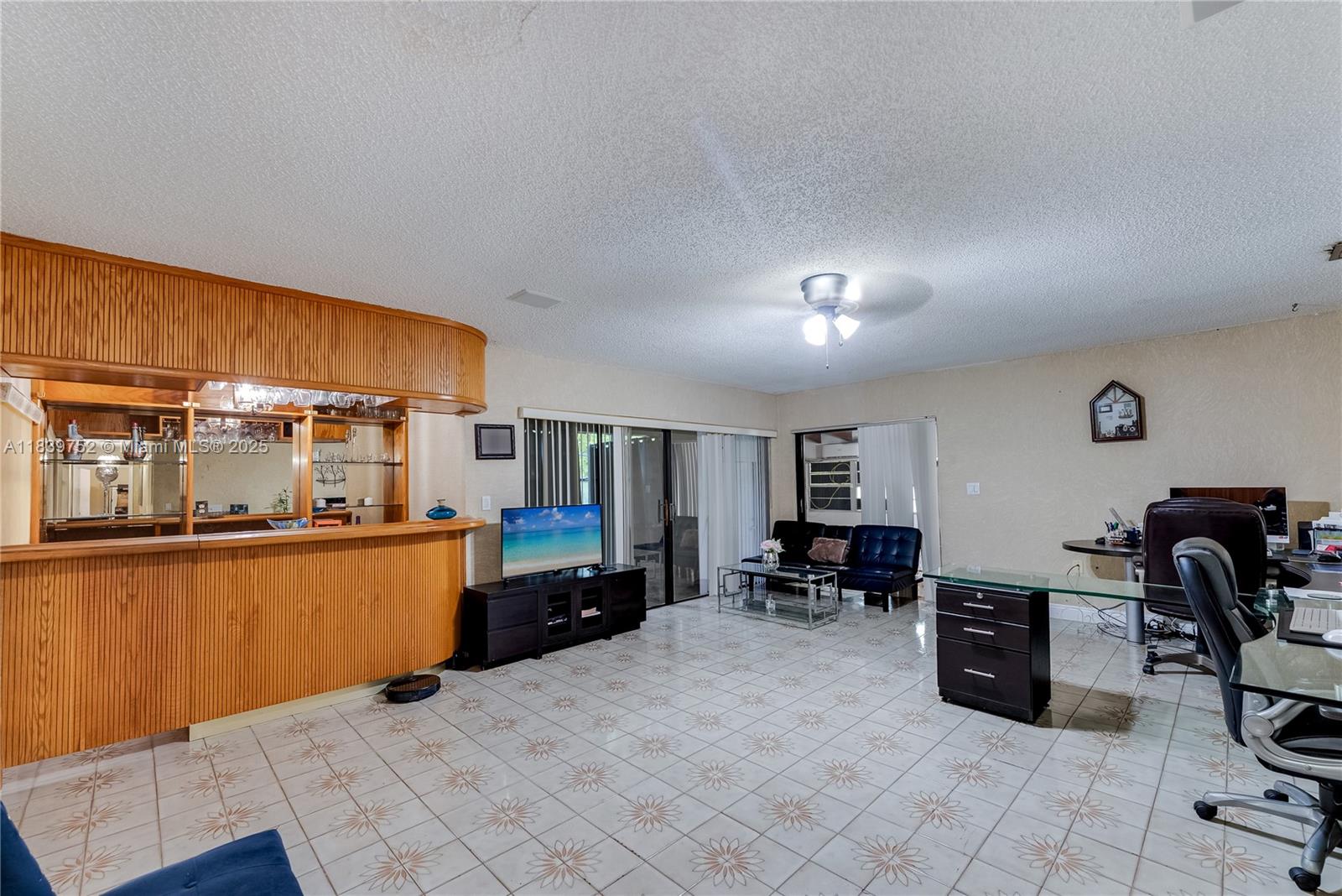 SWEETWATER ESTS SUB - Residential