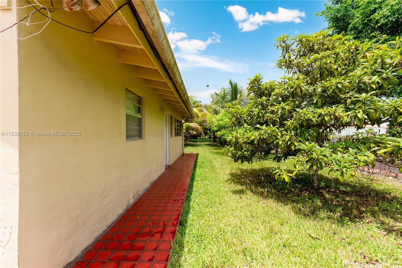 SWEETWATER ESTS SUB - Residential