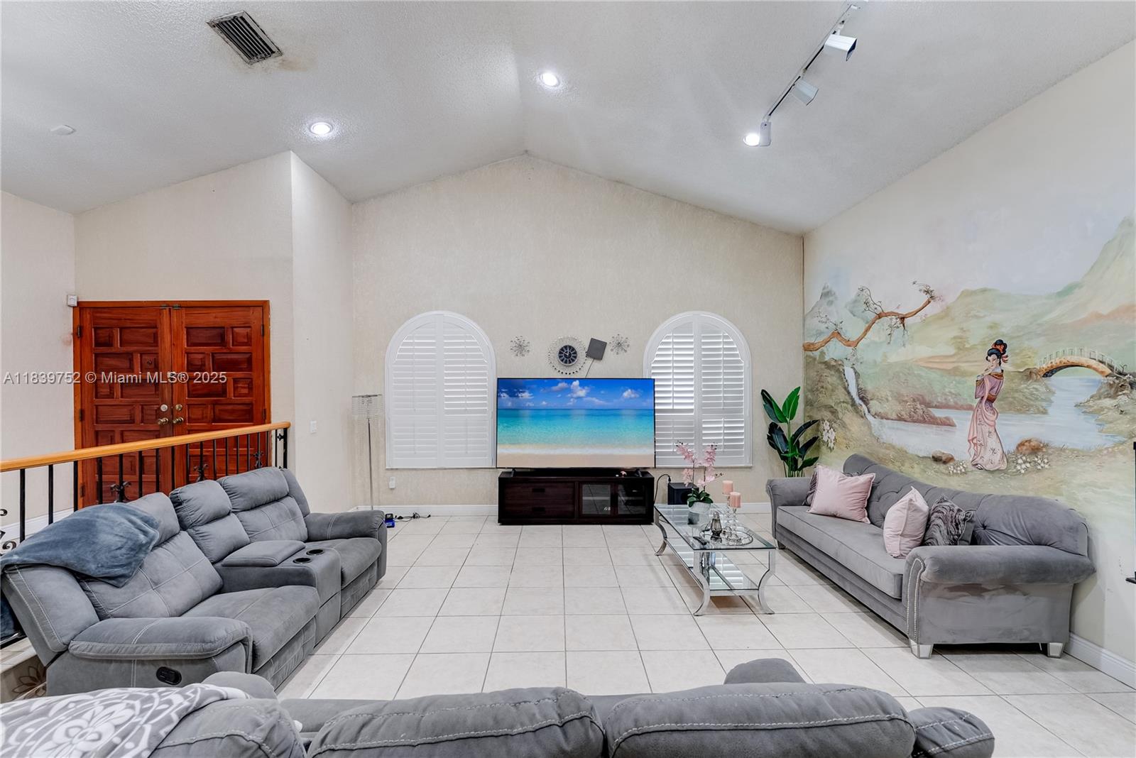 SWEETWATER ESTS SUB - Residential